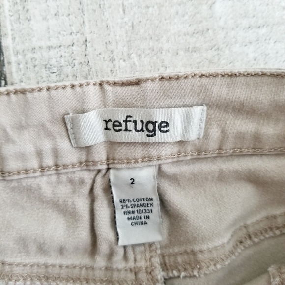 Charlotte Russe | Mid-Rise Stretch Khaki Jegging - Picture 5 of 7